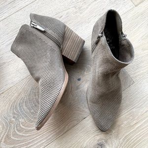 Beautiful tan booties